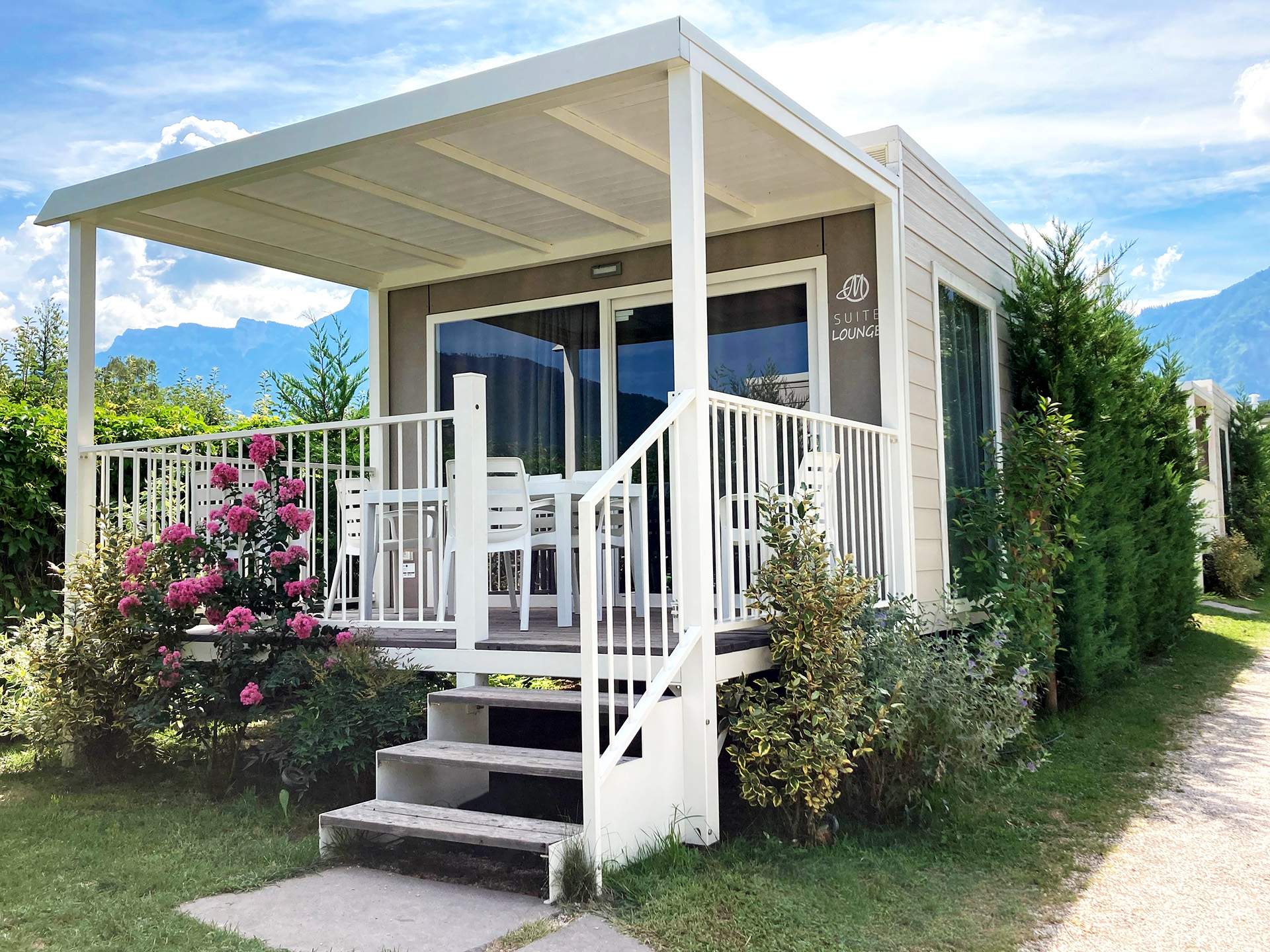 Suite Lounge Camping Mario Village
