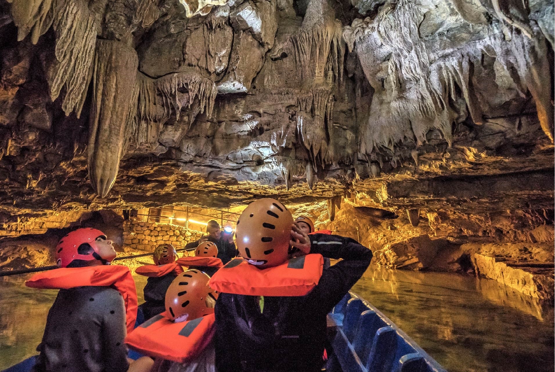 Grotte Di Oliero Interno