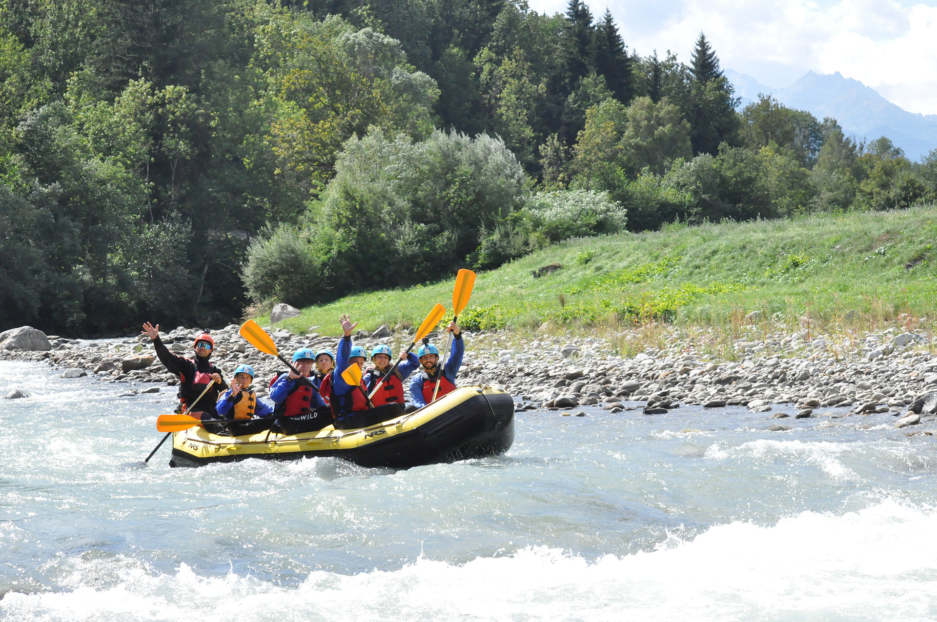 Trentino Wild Rafting di gruppo in discesa